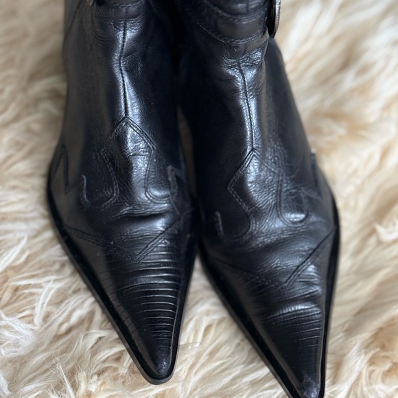 Steve Madden; Black point-toe distress leather boots. - Picture 2 of 5